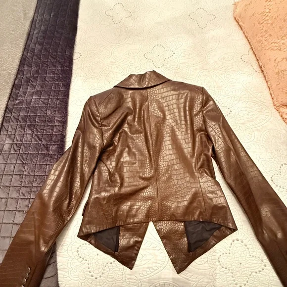 Veronica Beard Brown Croc-Embossed Blazer - Picture 2 of 4